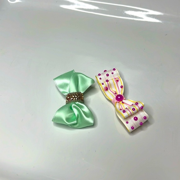 BLINGY GIRLS HAIR BOWS - Picture 1 of 4